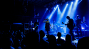 Hooverphonic-Fleda-Paveska-2021-12-JU6A6596-small.jpg