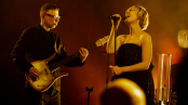 Hooverphonic-Fleda-Paveska-2021-20-8S0A0439-small.jpg